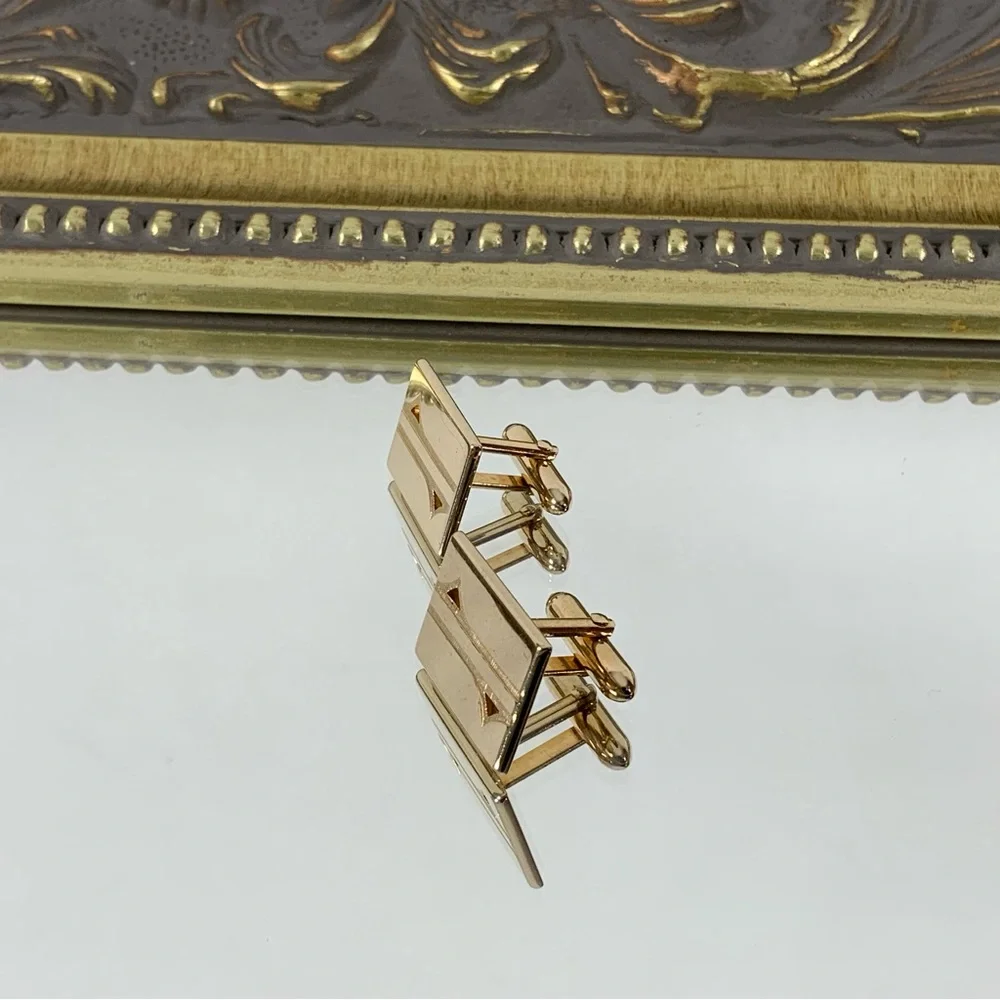 Vintage SWANK Cuff Links - Gold tone Pair Men's